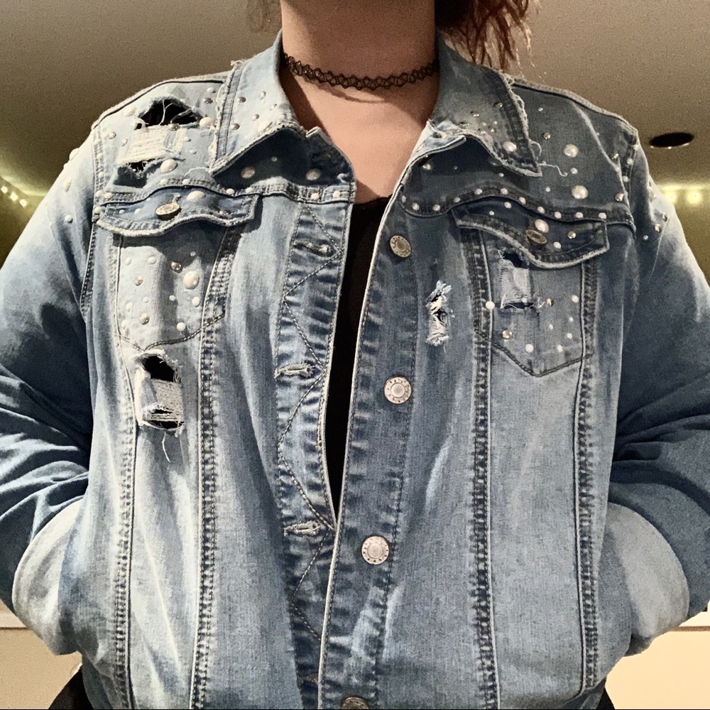 🖤Studded Denim Jacket🖤